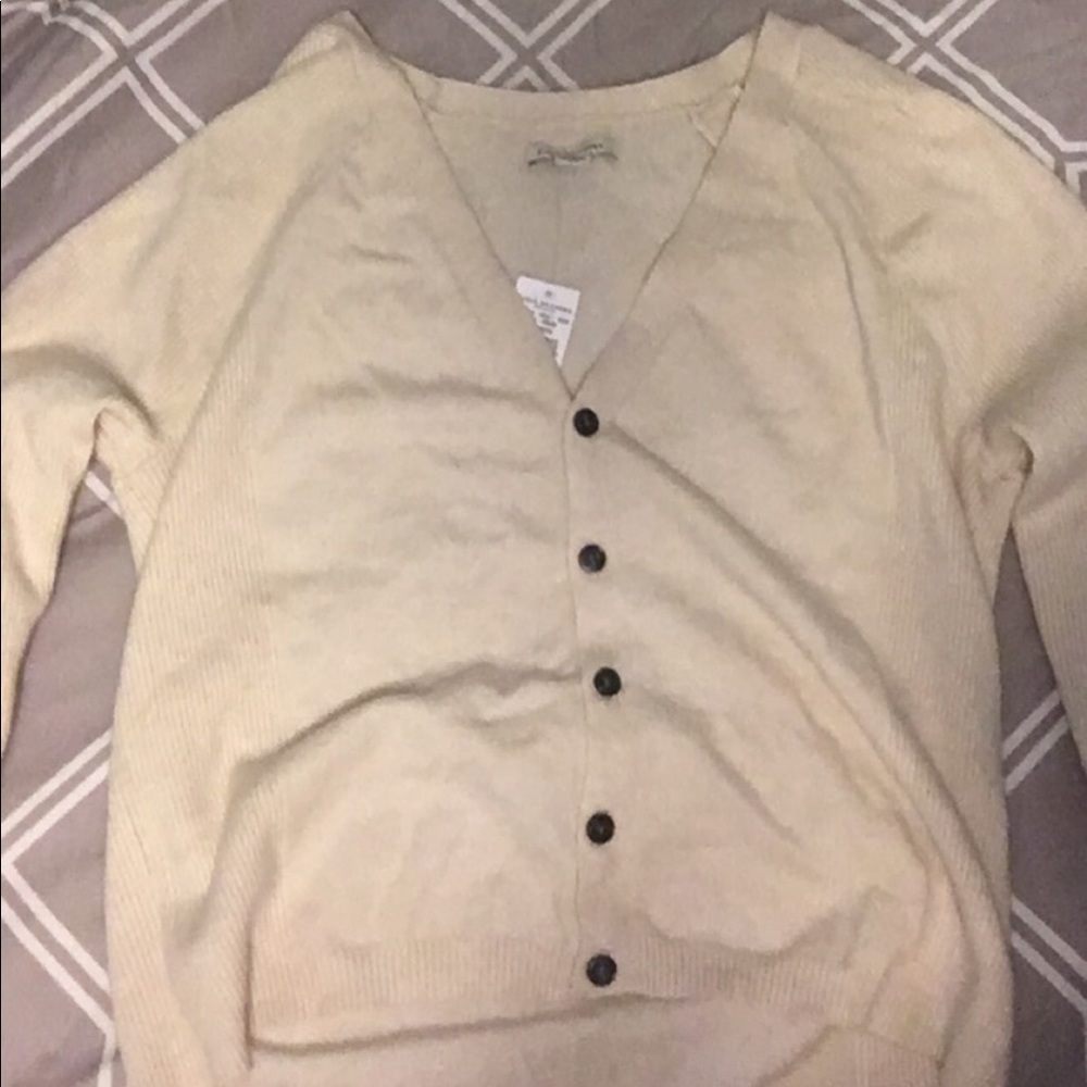 American Eagle Sweater